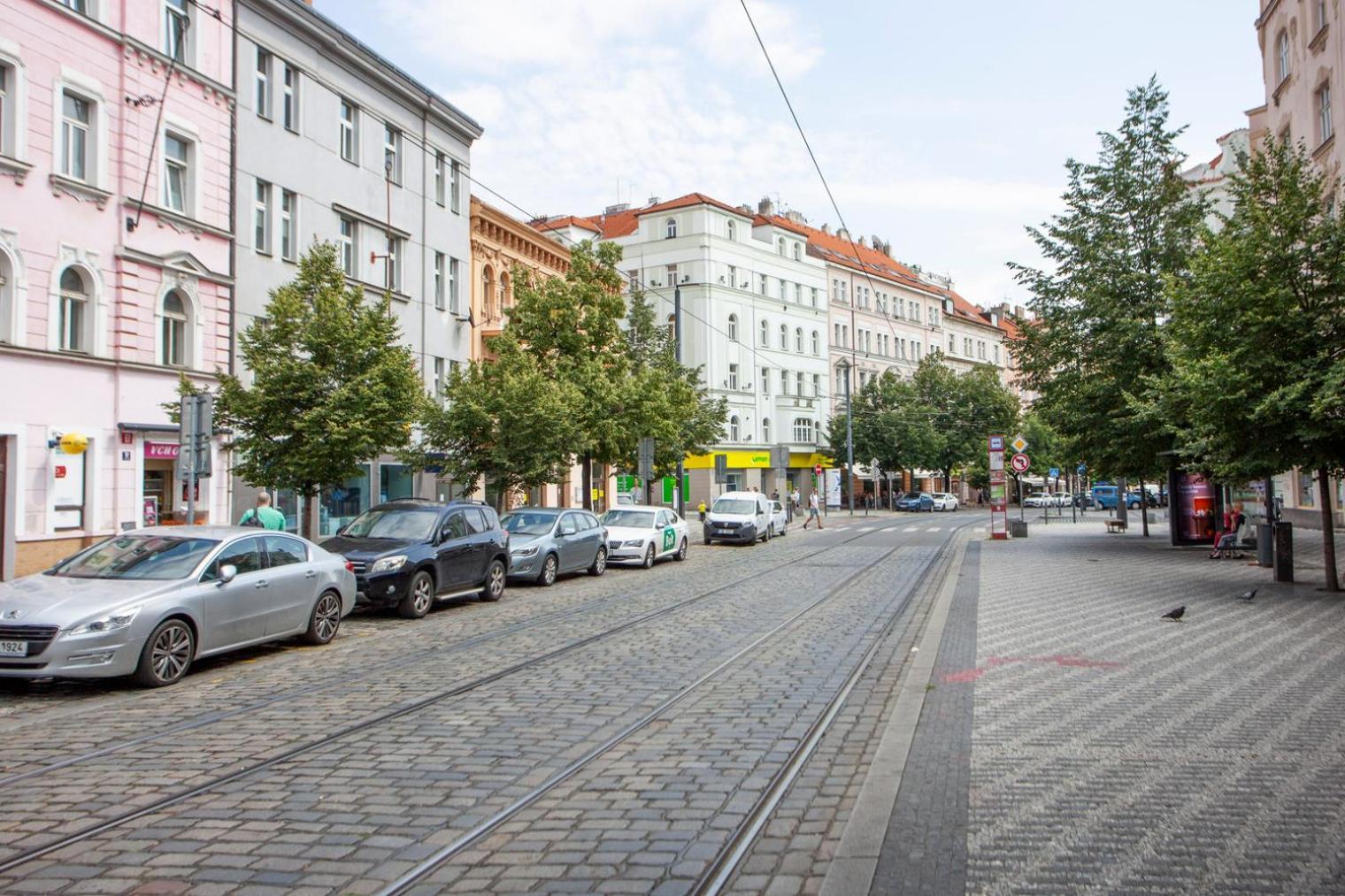Blueground Vrsovice Near Renaissance-style Park Prg-7 Prague